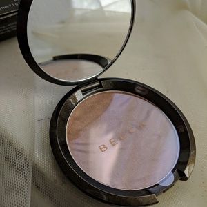 Becca 'Sunlit Bronzer' in BRONZED BONDI